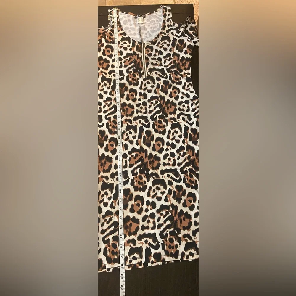 Venus - Cold-Shoulder Mini Dress (NWT) - Picture 9 of 11